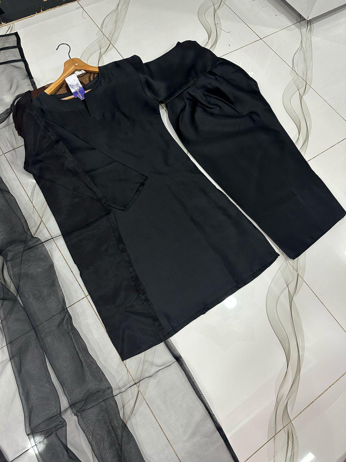 WOMENS 3PCS-BLACK SILK SUIT